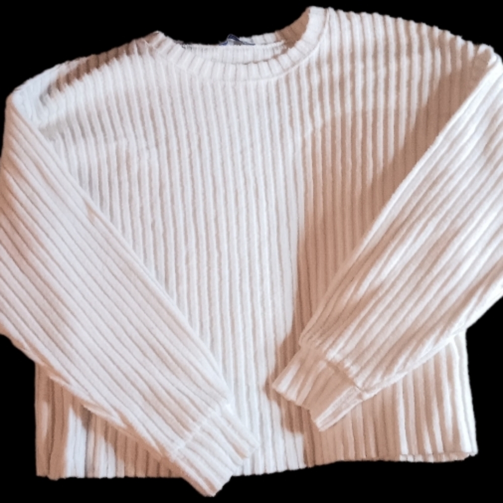 ZARA EUC CREAM RIBBED SWEATER